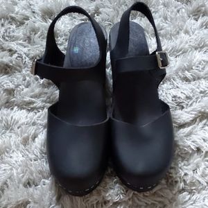 Black Lotta's Clogs size 40